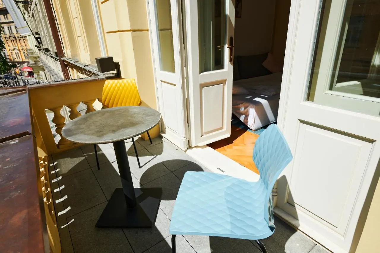 Residence Dlouha - Old Town Prague Aparthotel