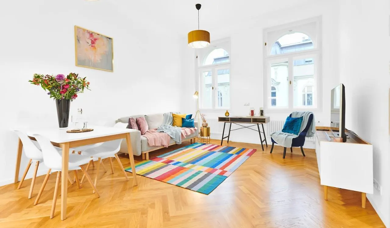 Residence Dlouha - Old Town Prague 4*,